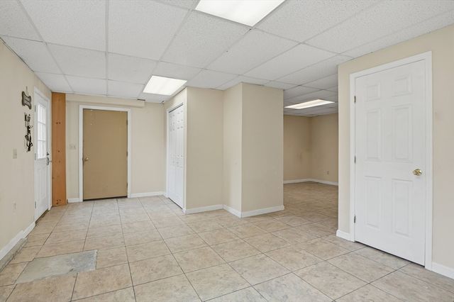 23 Oakmont Street, Webster, MA 01570
