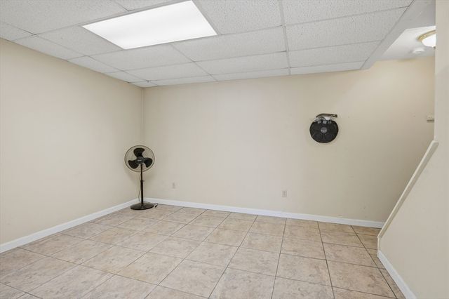 23 Oakmont Street, Webster, MA 01570