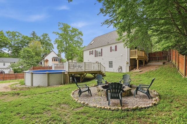 23 Oakmont Street, Webster, MA 01570