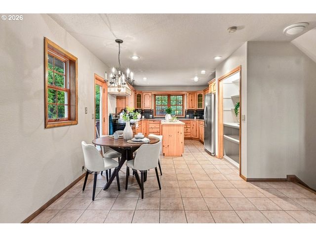 22560 Sw CHAPMAN Rd, Sherwood, OR 97140