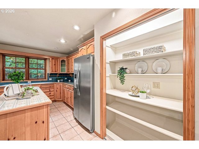 22560 Sw CHAPMAN Rd, Sherwood, OR 97140