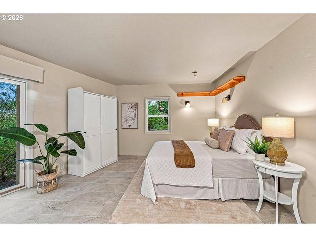 22560 Sw CHAPMAN Rd, Sherwood, OR 97140