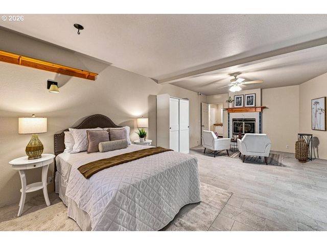 22560 Sw CHAPMAN Rd, Sherwood, OR 97140