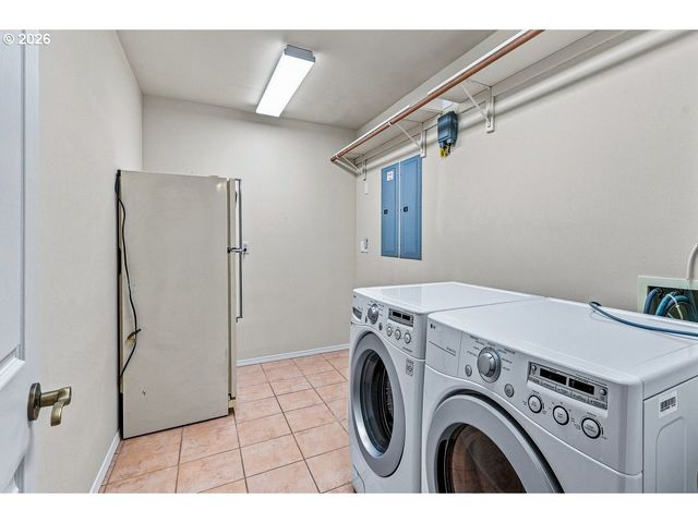 22560 Sw CHAPMAN Rd, Sherwood, OR 97140