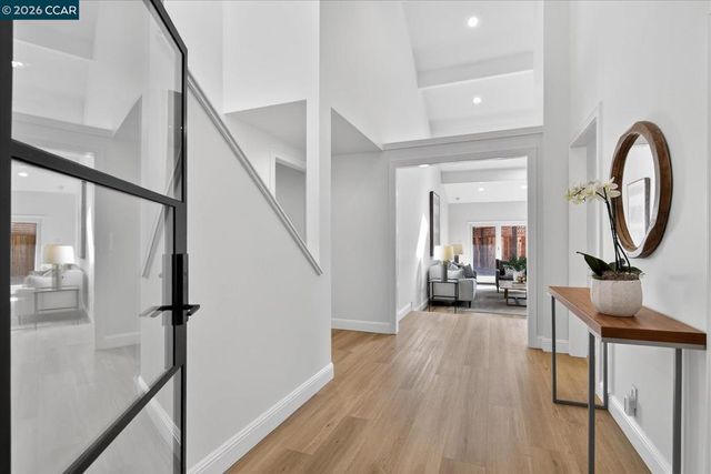 187 187 Cypress Point Way, Moraga, CA 94556