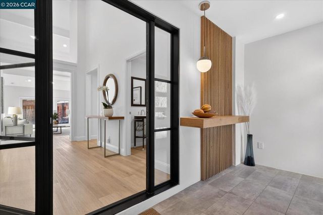 187 187 Cypress Point Way, Moraga, CA 94556