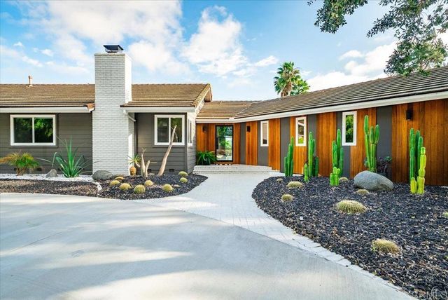 1901 Avowood Court, Fallbrook, CA 92028