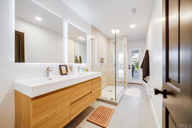 1901 Avowood Court, Fallbrook, CA 92028