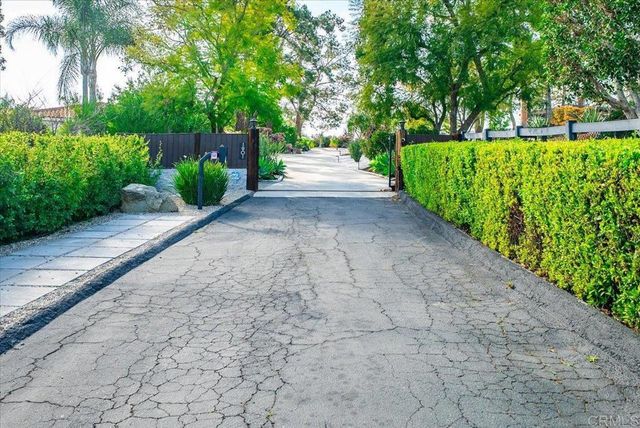 1901 Avowood Court, Fallbrook, CA 92028