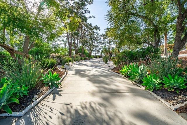 1901 Avowood Court, Fallbrook, CA 92028