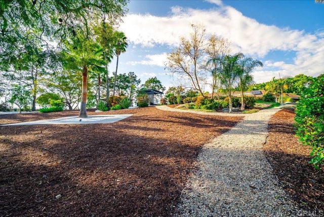 1901 Avowood Court, Fallbrook, CA 92028
