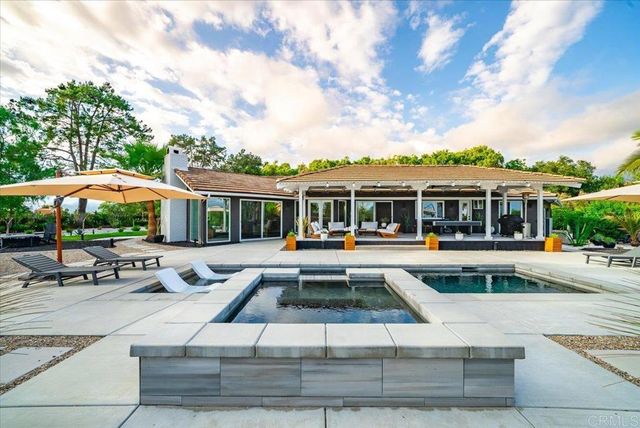 1901 Avowood Court, Fallbrook, CA 92028