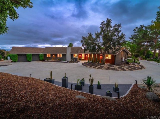 1901 Avowood Court, Fallbrook, CA 92028