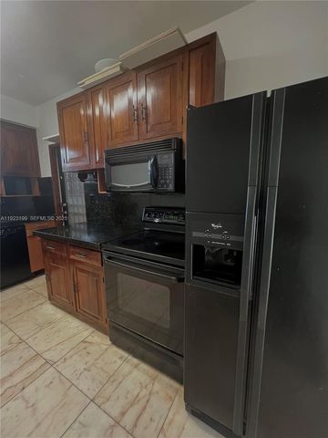 9350 E Bay Harbor Dr 6, Bay Harbor Islands, FL 33154