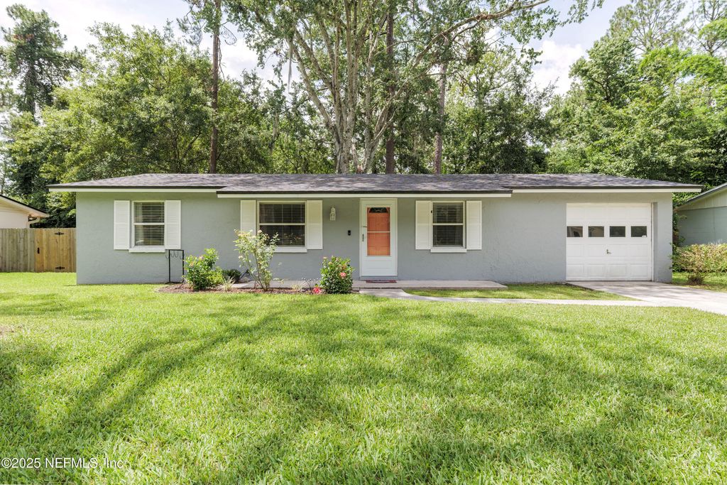 175 EVERGREEN Lane, Middleburg, FL 32068