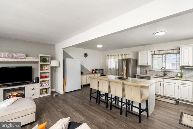 245 VILLANOVA AVE, Pemberton, NJ 08068