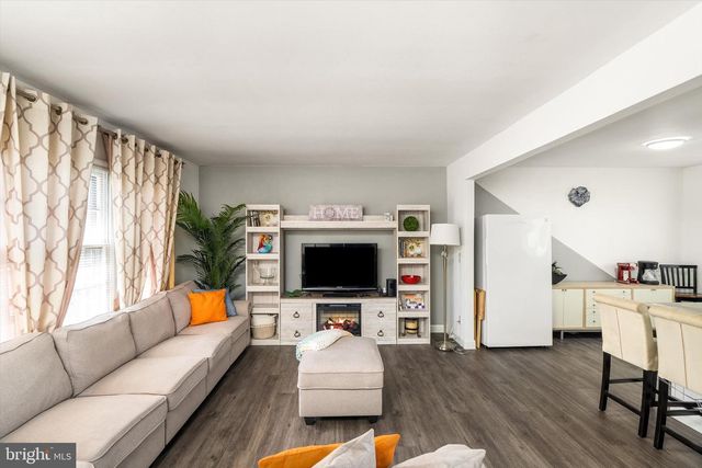 245 VILLANOVA AVE, Pemberton, NJ 08068