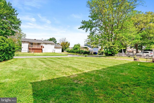 245 VILLANOVA AVE, Pemberton, NJ 08068
