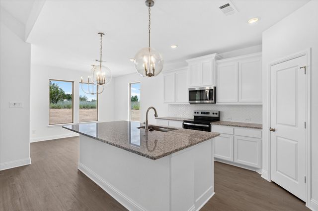 1001 Leo Lane, Poolville, TX 76487