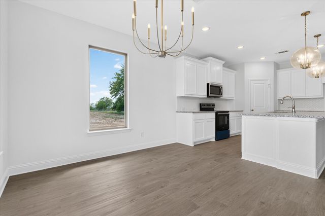 1001 Leo Lane, Poolville, TX 76487