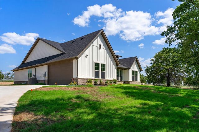1001 Leo Lane, Poolville, TX 76487