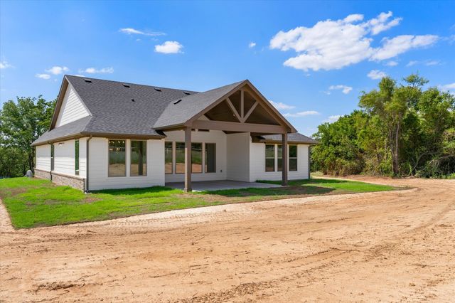 1001 Leo Lane, Poolville, TX 76487