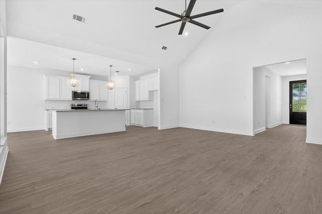 1001 Leo Lane, Poolville, TX 76487