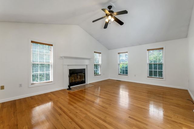 3 Danville Circle, Merrimack, NH 03054