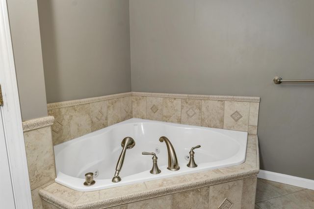 3 Danville Circle, Merrimack, NH 03054