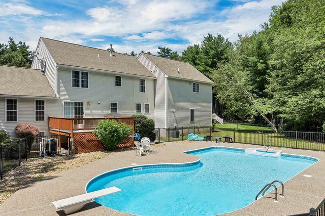 3 Danville Circle, Merrimack, NH 03054