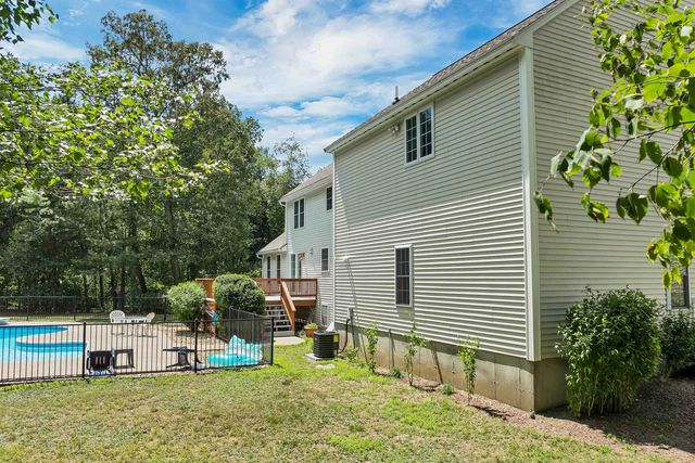 3 Danville Circle, Merrimack, NH 03054