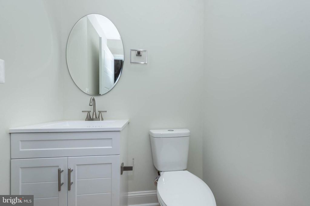 Image 16 of property listing at 12303 LONG GREEN PIKE, Glen Arm, MD 21057
