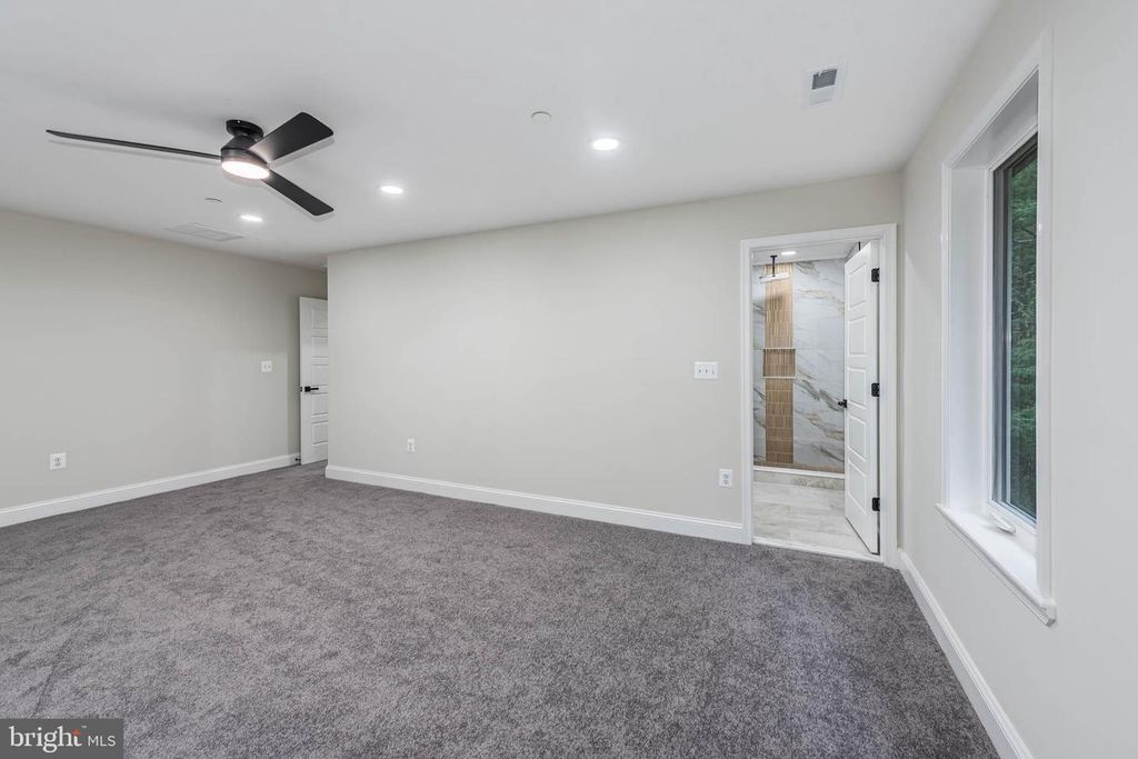 Image 18 of property listing at 12303 LONG GREEN PIKE, Glen Arm, MD 21057