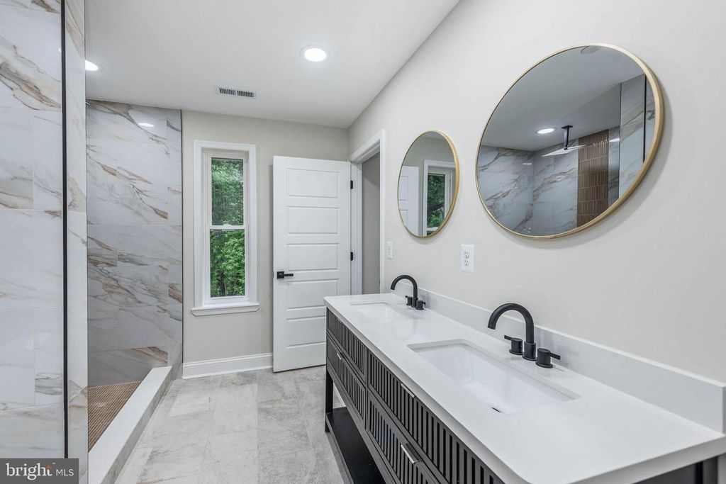 Image 20 of property listing at 12303 LONG GREEN PIKE, Glen Arm, MD 21057