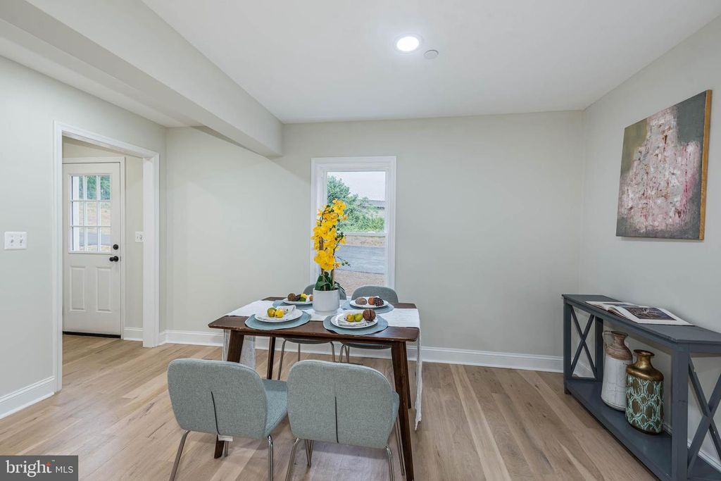 Image 7 of property listing at 12303 LONG GREEN PIKE, Glen Arm, MD 21057