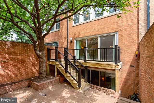 609 4TH ST SW, Washington, DC 20024