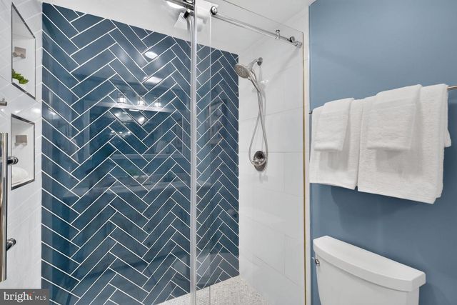 609 4TH ST SW, Washington, DC 20024