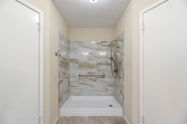 5418 Greenhill Forest Drive, Houston, TX 77088