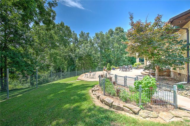4601 N 2nd Street, Rogers, AR 72756