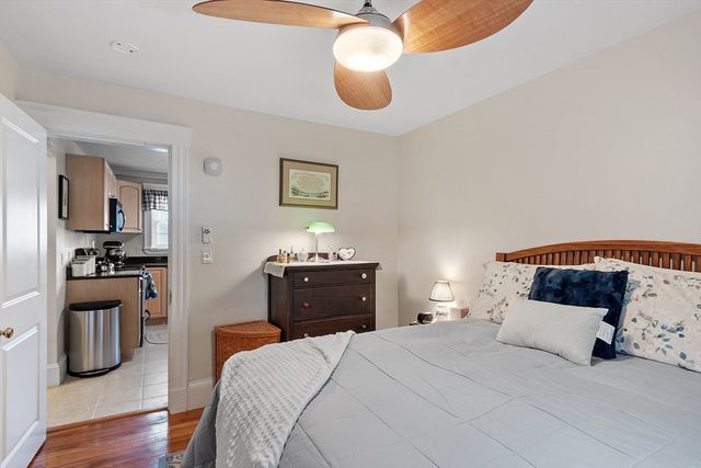 88 Pond St 88, Framingham, MA 01702