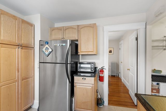 88 Pond St 88, Framingham, MA 01702
