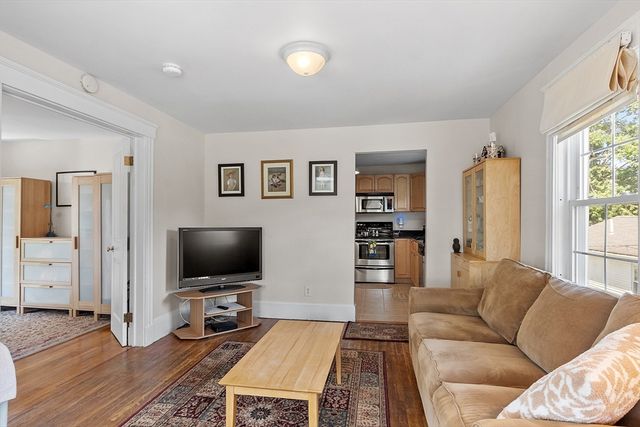 88 Pond St 88, Framingham, MA 01702
