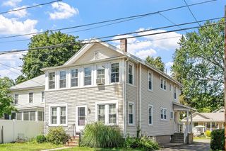88 Pond St 88, Framingham, MA 01702