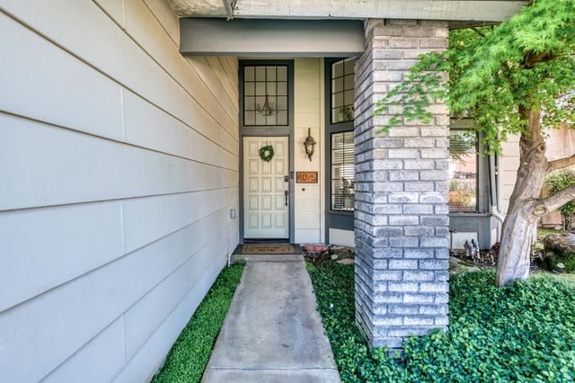 4075 W Los Altos Avenue, Fresno, CA 93722