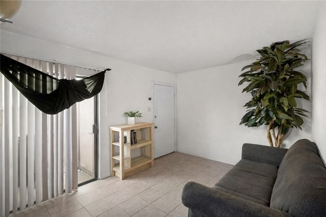 1107 Verde Drive 102, Bryan, TX 77801