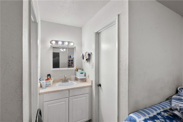 1107 Verde Drive 102, Bryan, TX 77801