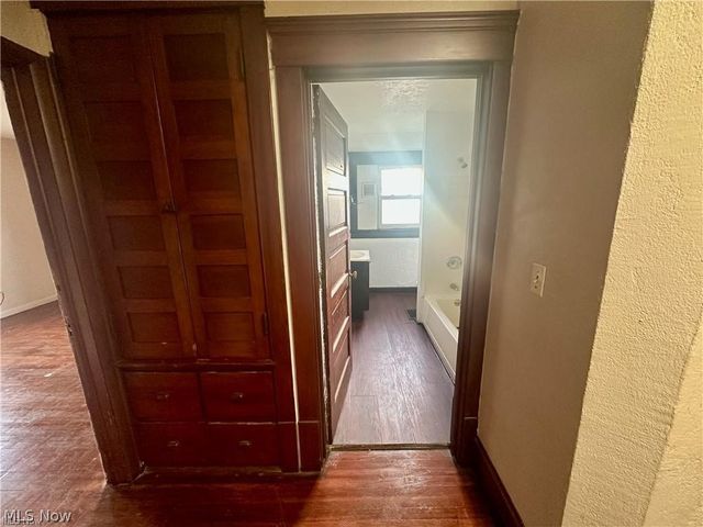 53 S Balch Street 55 Up, Akron, OH 44302