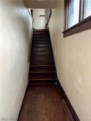53 S Balch Street 55 Up, Akron, OH 44302