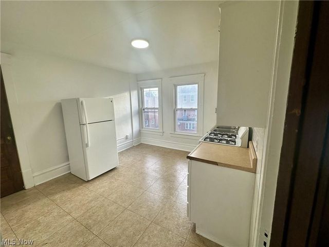 53 S Balch Street 55 Up, Akron, OH 44302