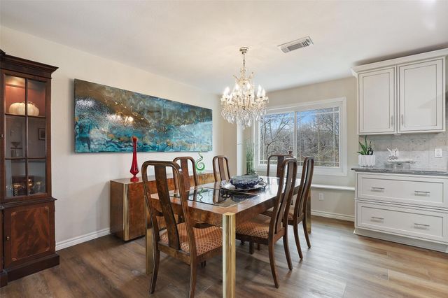 110 Vanshire Road W, Lakeside, TX 76108